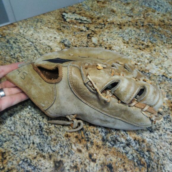 Franklin 1303 Super Scoop 12” Baseball Softball First Base Mitt Right Hand Throw - Picture 8 of 11